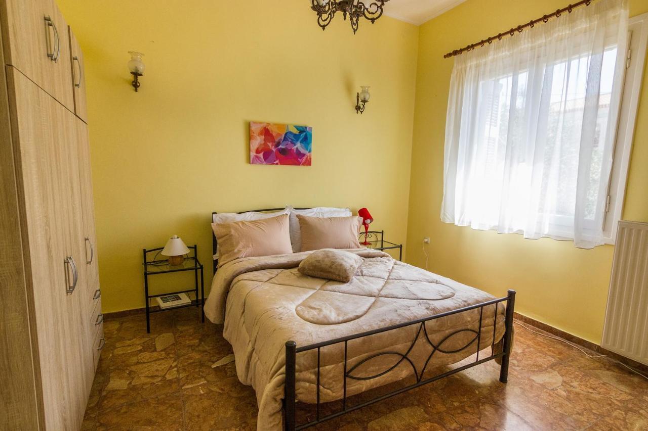 Anna'S Beautiful House Apartment Leonidio Exterior photo